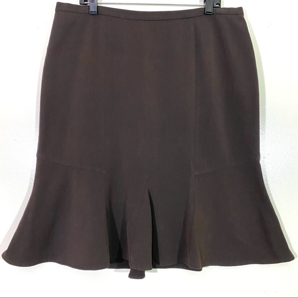 Lane Bryant BROWN unlined pencil skirt slight stretch mermaid hem back zipper.